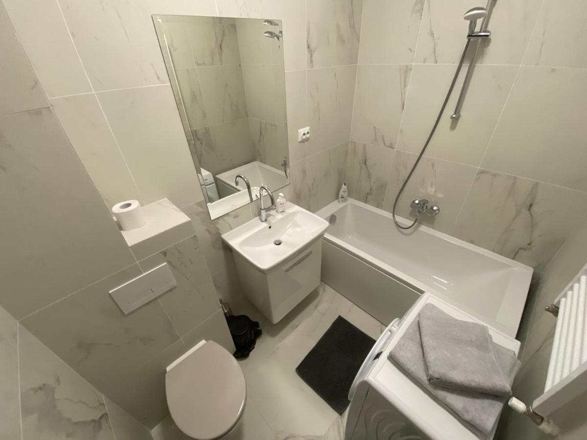 Studio Palas - The Central Spot Iasi Ngoại thất bức ảnh